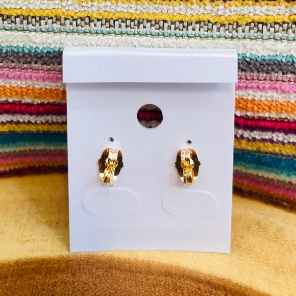 Simulated Emerald and Pave CZs Turtle Post Earrings 18K Gold Filled NIP - Picture 3 of 5